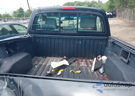 2010 Toyota Tacoma z USA, uszkodzony, nr VIN 5TENX4CN7AZ694736